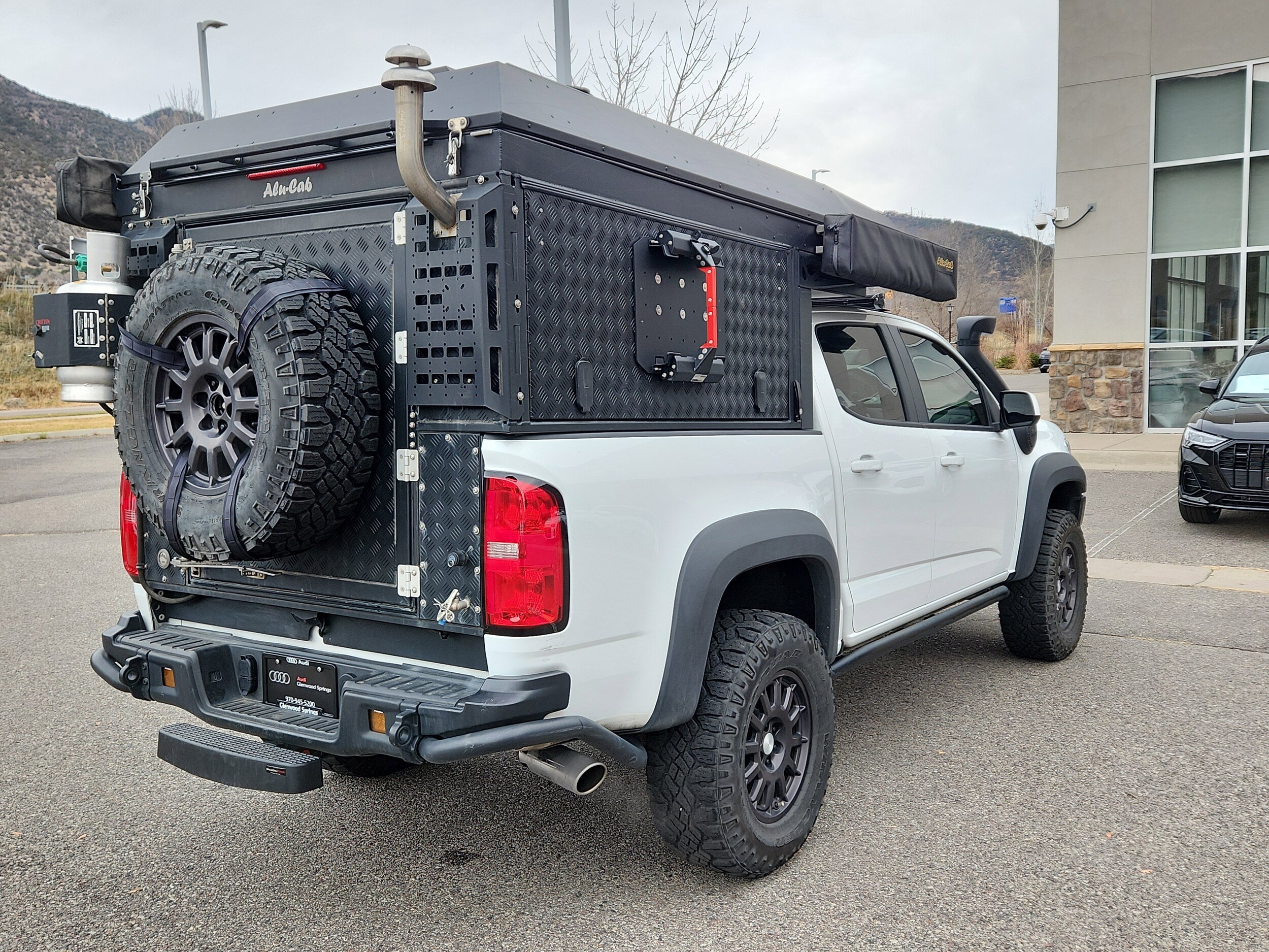 2020 Chevrolet Colorado ZR2 photo 2