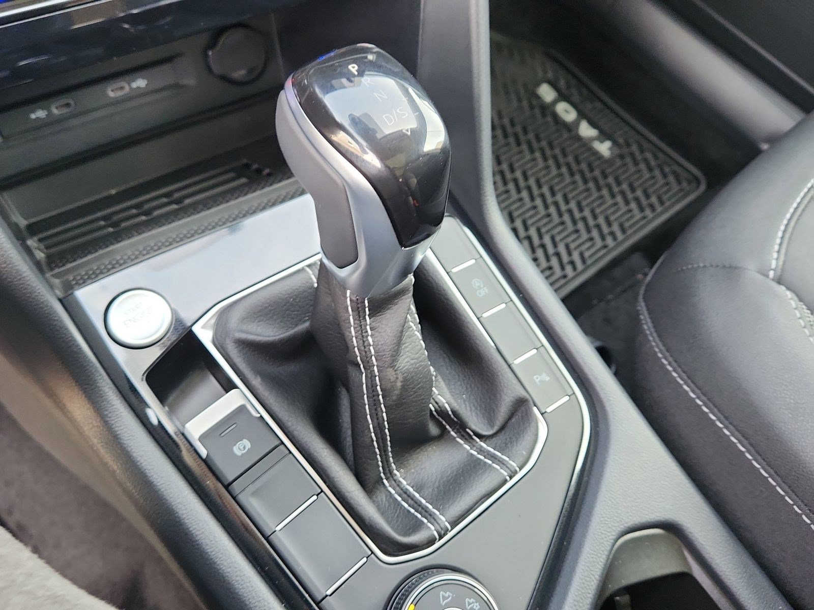2026 Volkswagen Taos SE Black - Photo 25