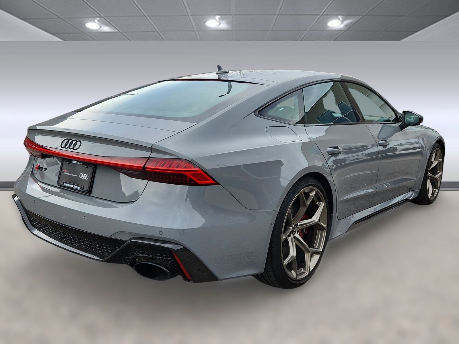 2022 Audi RS 7 Base photo 3
