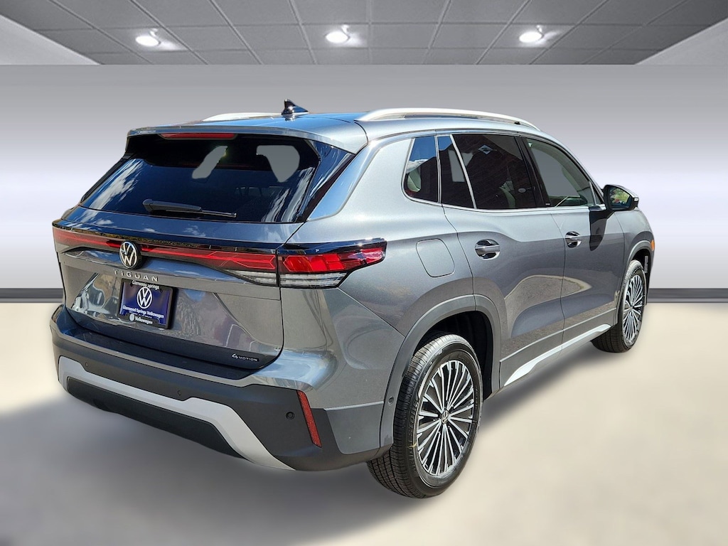 New 2025 Volkswagen Tiguan 2.0T S SUV