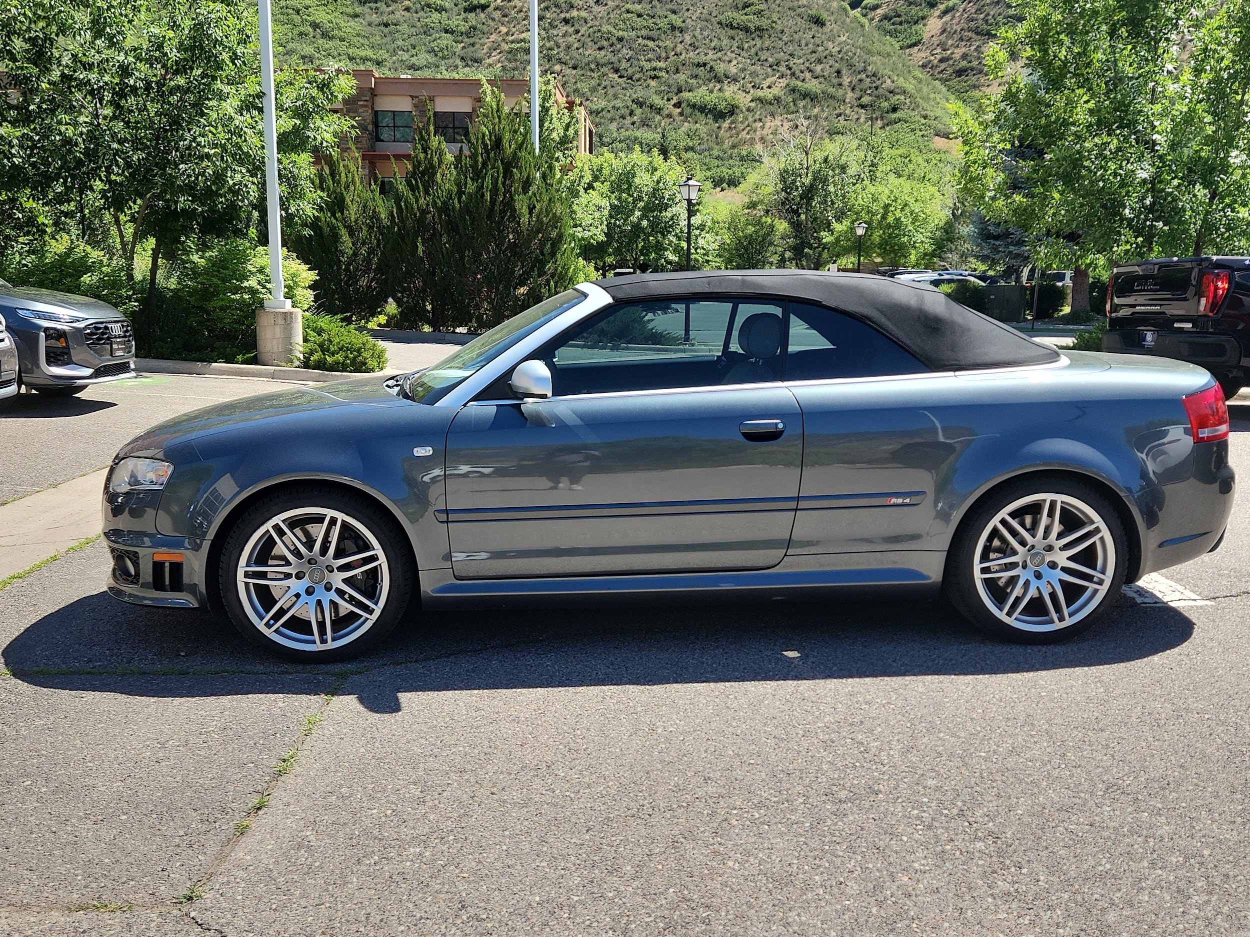 RS 4 4.2L Convertible