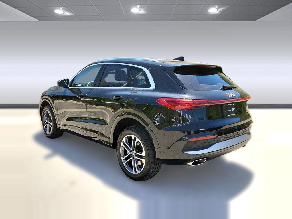 Used 2025 Audi Q5 2.0T Premium SUV