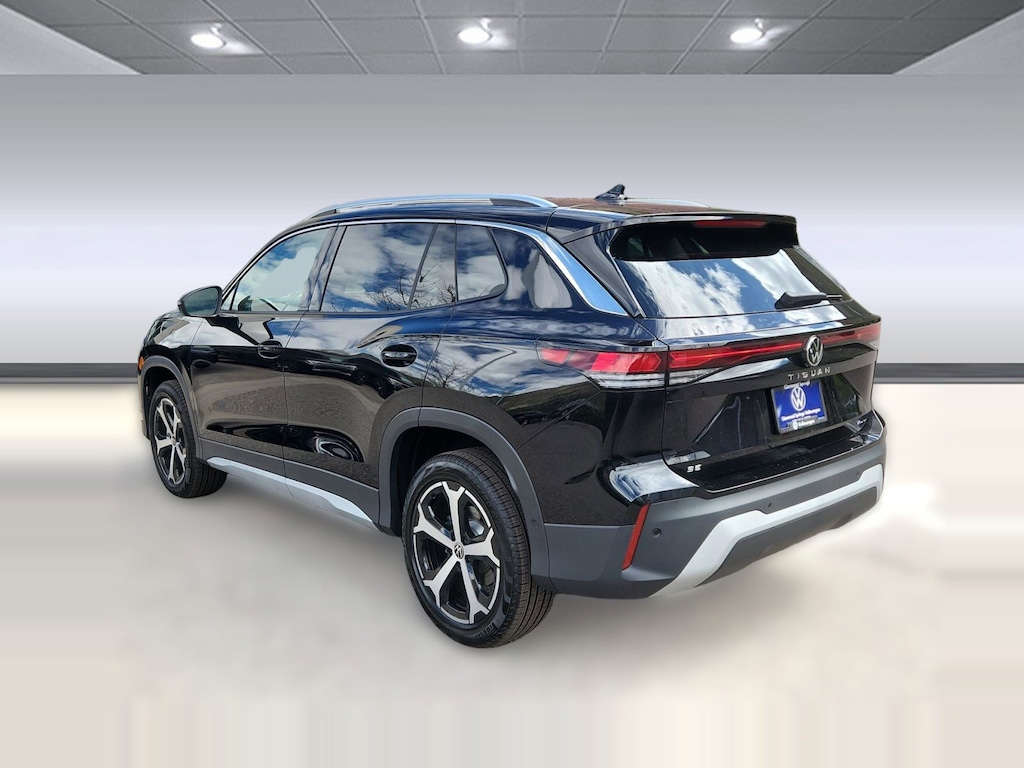 New 2026 Volkswagen Tiguan 2.0T SE SUV