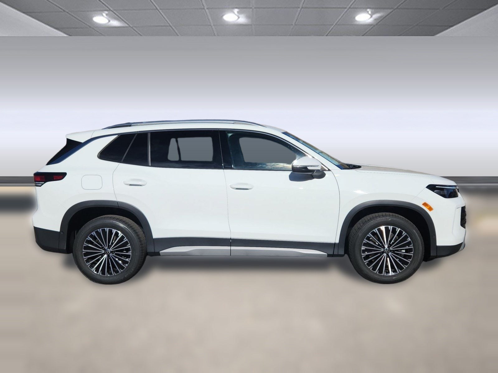 2026 Volkswagen Tiguan S - Photo 6