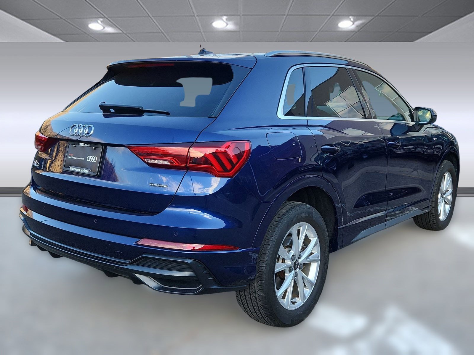 2022 Audi Q3 45 TFSI S line Premium Plus photo 2