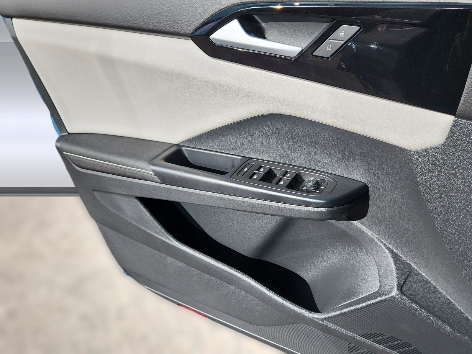 2026 Volkswagen Taos S - Photo 25