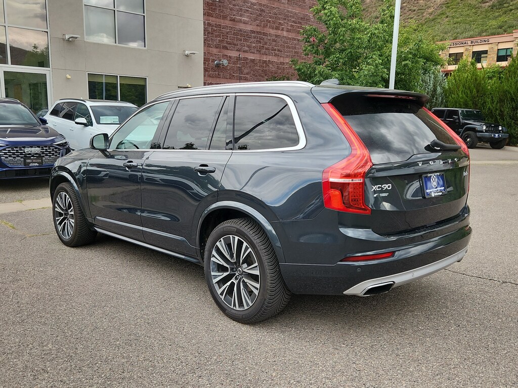 Used 2021 Volvo XC90 T6 Momentum 7 Passenger SUV