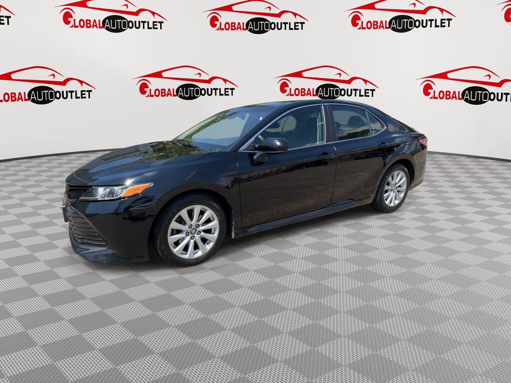 Used 2018 Toyota Camry LE Sedan