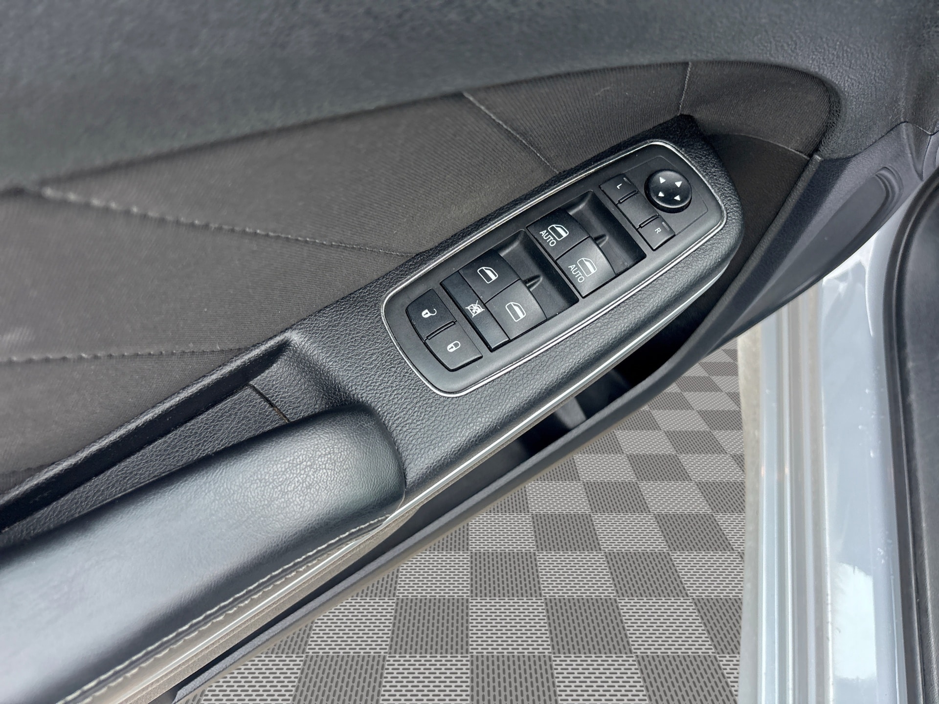 2021 Dodge Charger R/T - Photo 15