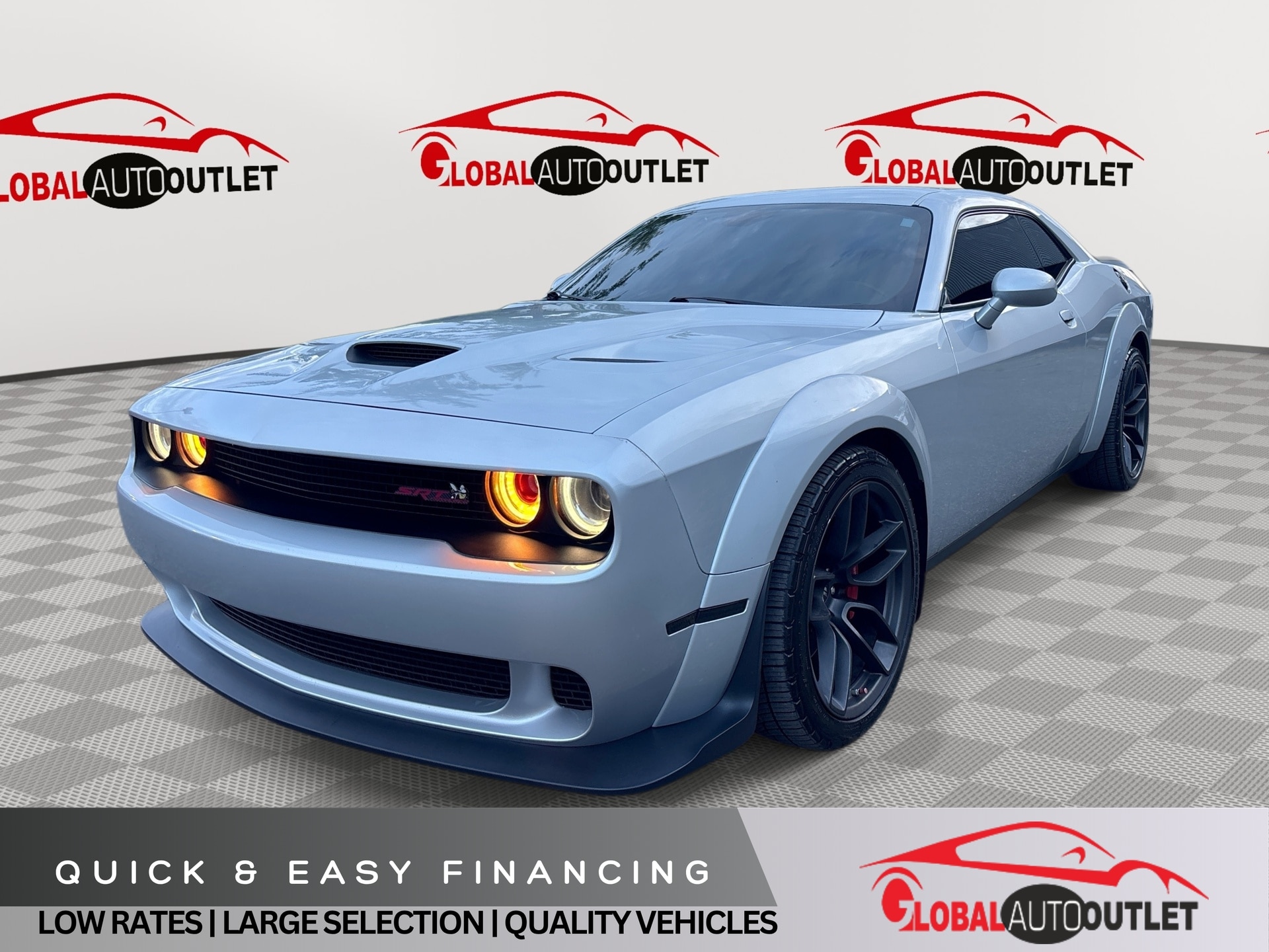 Silver 2019 Dodge Challenger Coupe Rear-Wheel Drive 6-Speed Manual