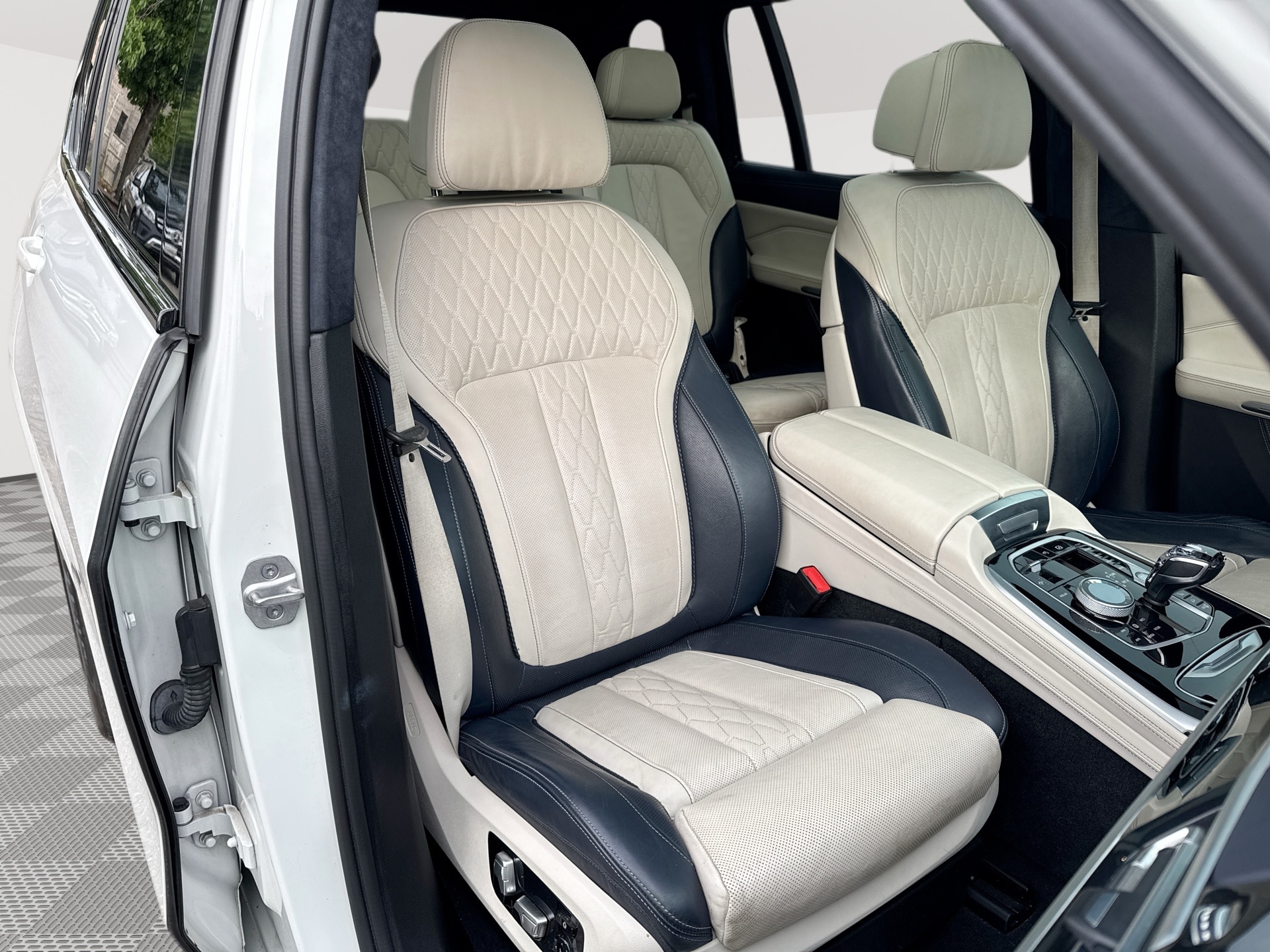 2021 BMW X7 M50i - Photo 28
