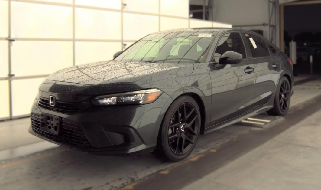 2024 Honda Civic Sport CVT's photo