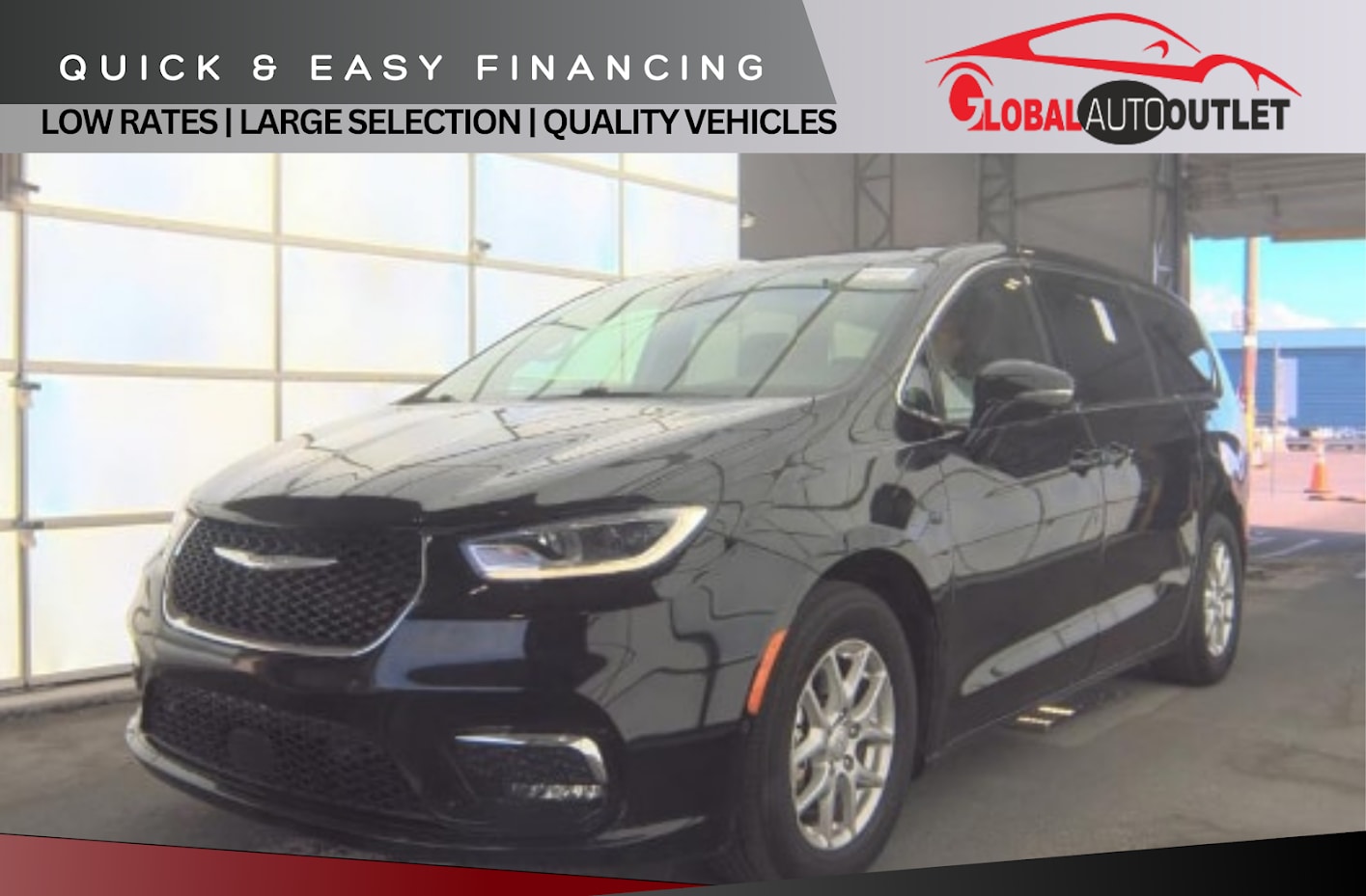 2025 Chrysler Pacifica Select's photo