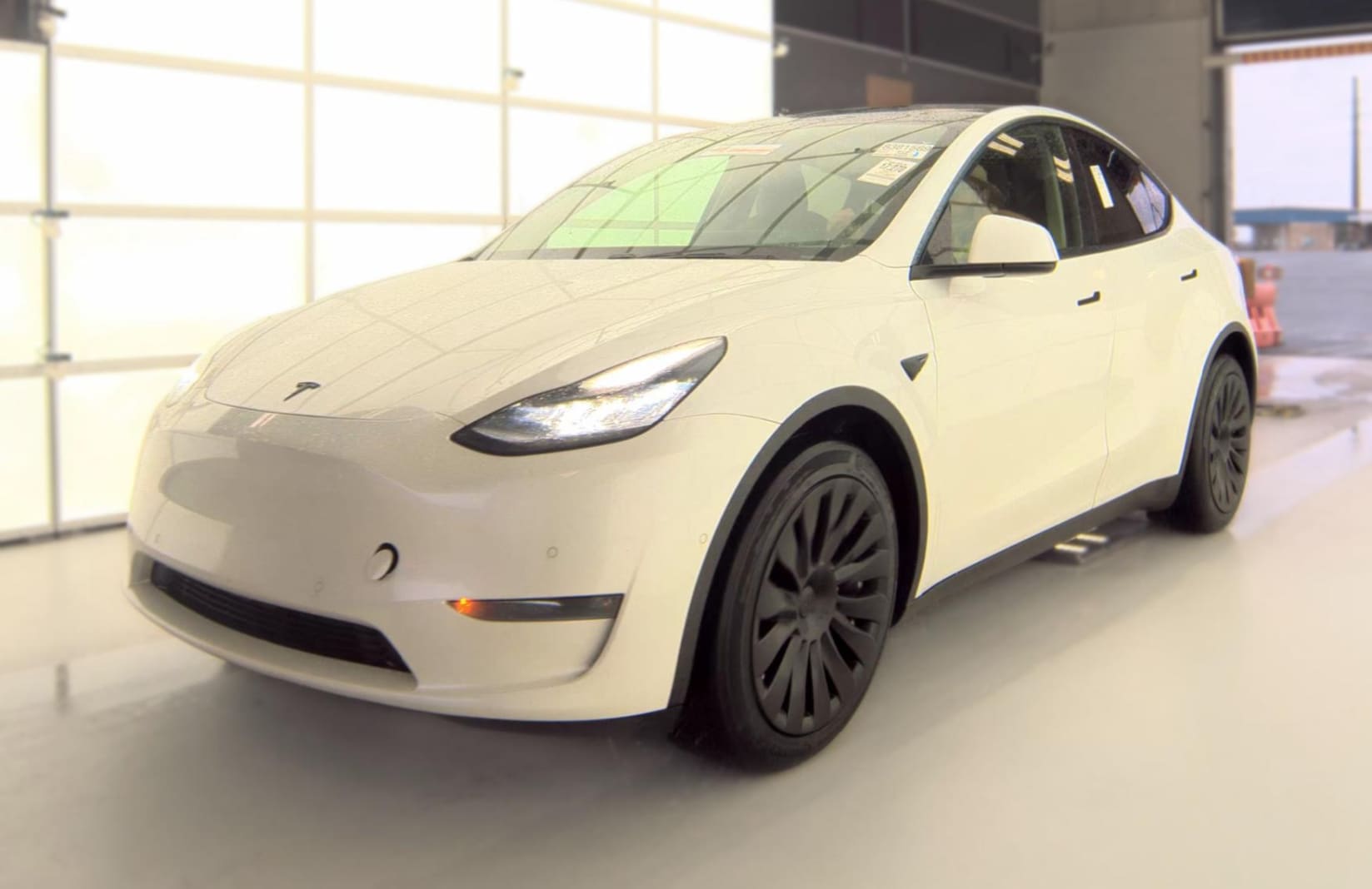 2021 Tesla Model Y Long Range Dual Motor All-Wheel Drive's photo