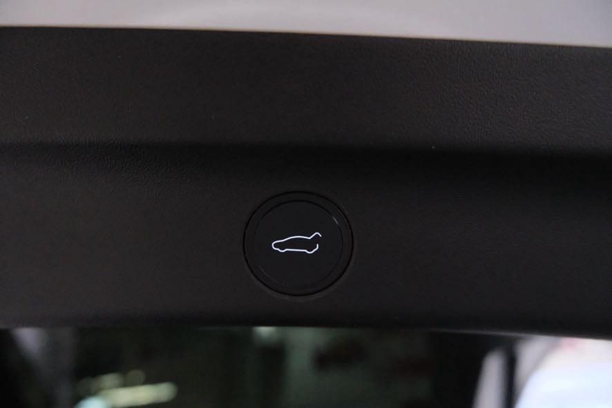 2021 Tesla Model Y Standard Range - Photo 11