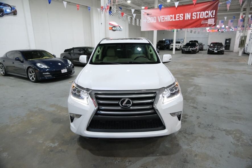 2017 Lexus GX 460 photo 3