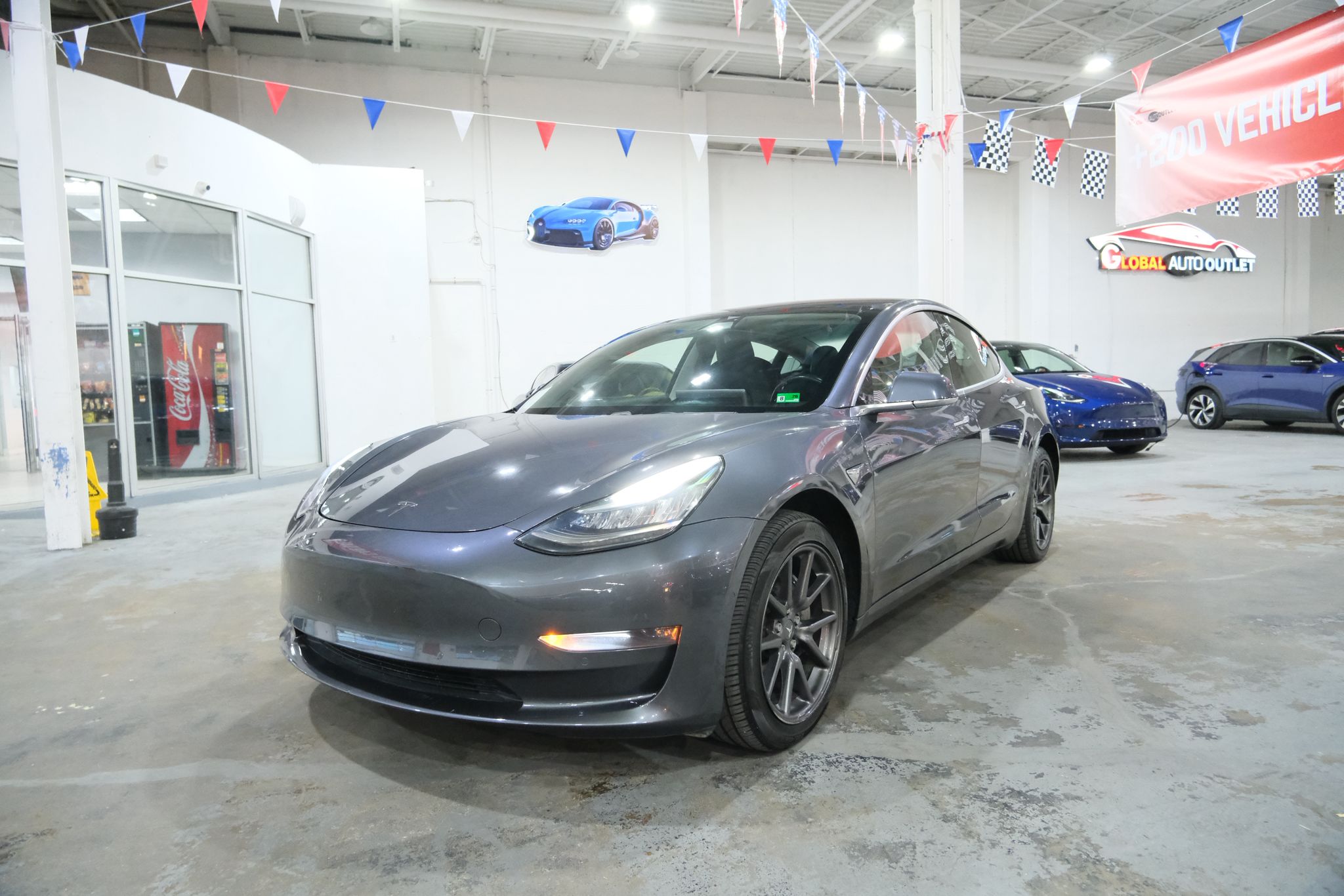 2018 Tesla Model 3 Mid Range photo 4