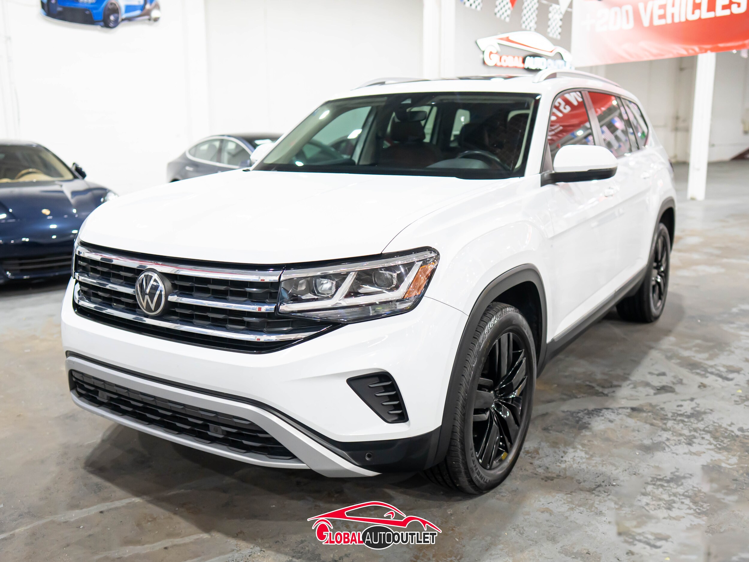 2021 Volkswagen Atlas V6 SEL photo 2