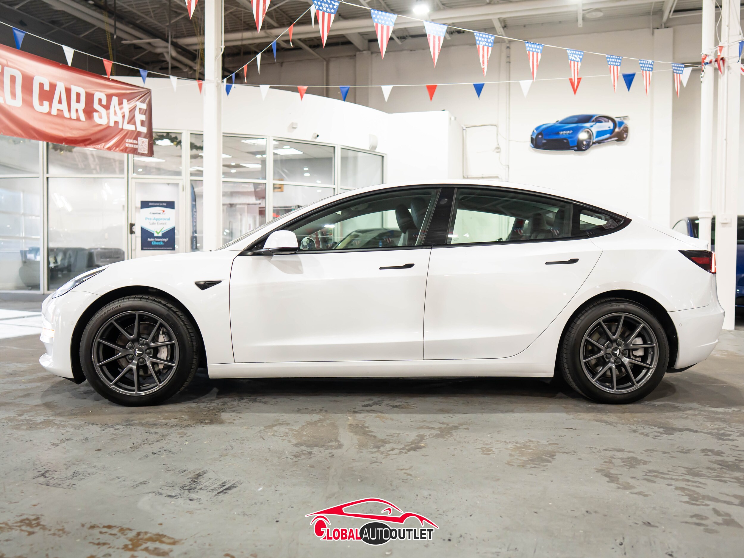 2021 Tesla Model 3 Standard Range Plus photo 4