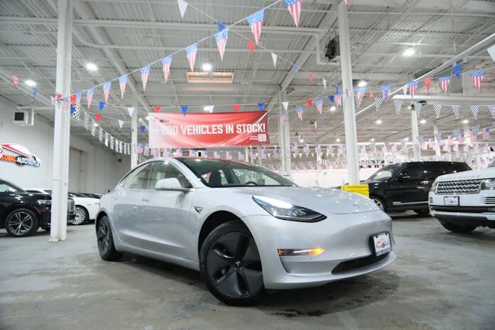 2018 Tesla Model 3 Mid Range photo 2