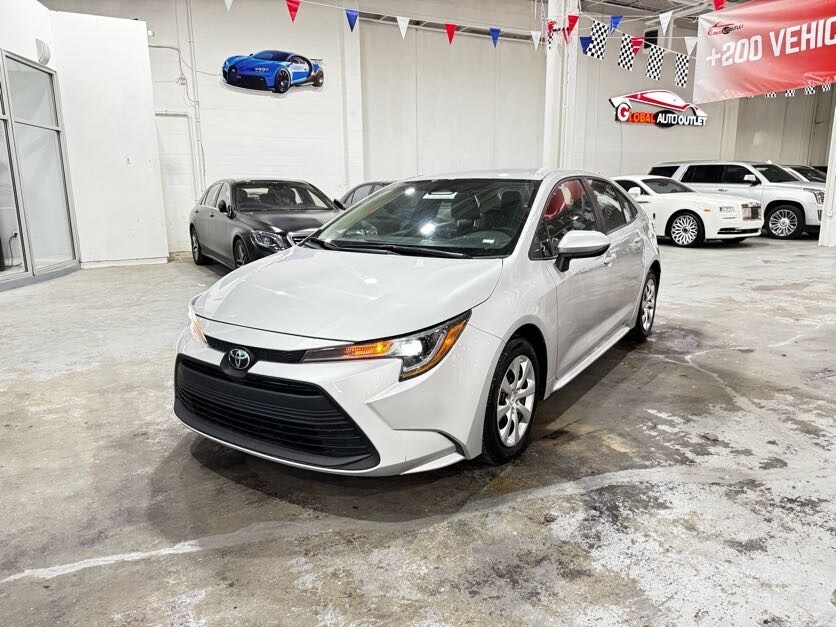 2024 Toyota Corolla LE photo 4