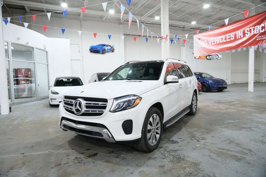 2018 Mercedes Benz GLS 450 4MATIC photo 4