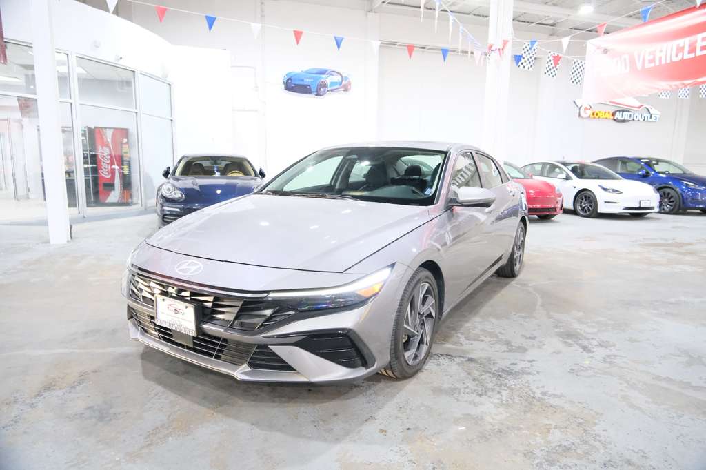 2024 Hyundai Elantra Limited photo 3