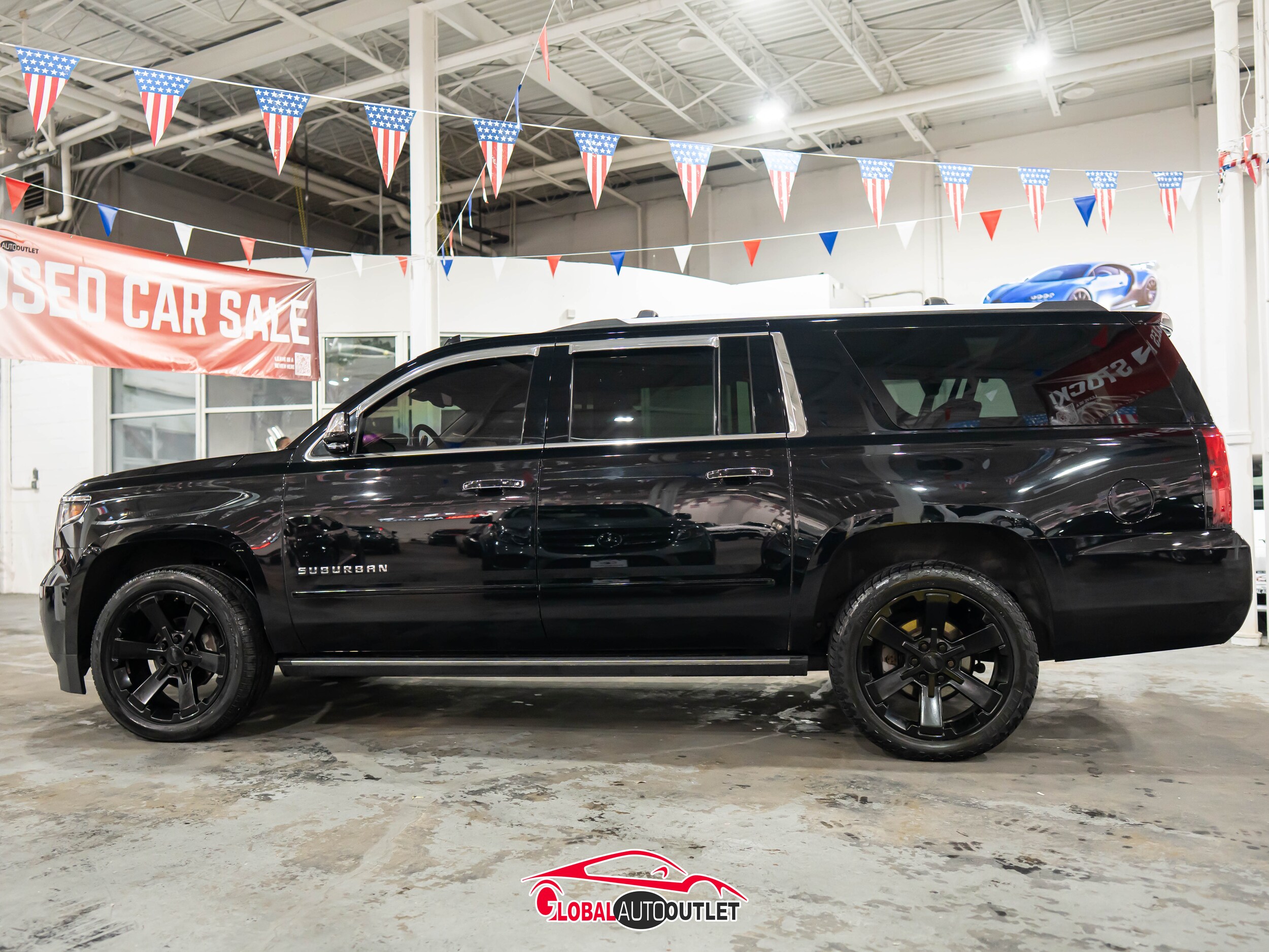 2019 Chevrolet Suburban 1500 Premier photo 2
