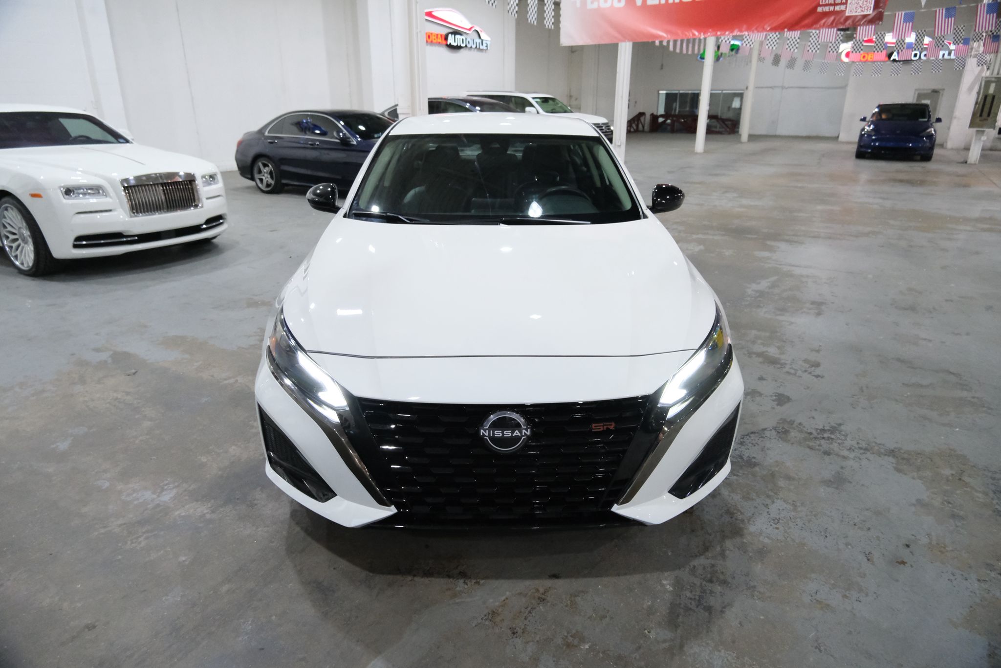 2024 Nissan Altima 2.5 SR photo 3