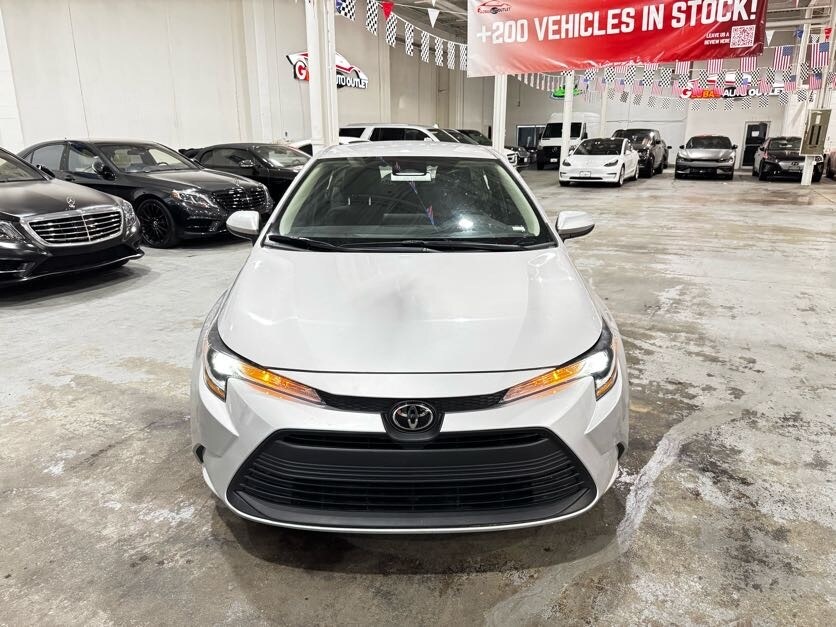 2024 Toyota Corolla LE photo 3