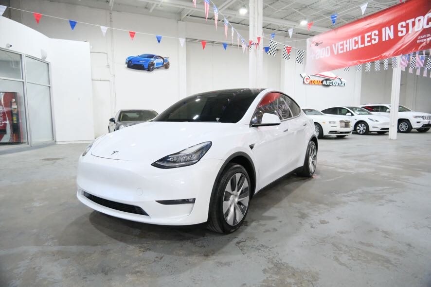 2021 Tesla Model Y Standard Range photo 4