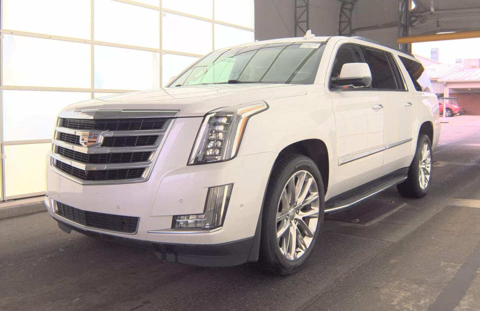 2019 Cadillac Escalade ESV AWD Luxury's photo