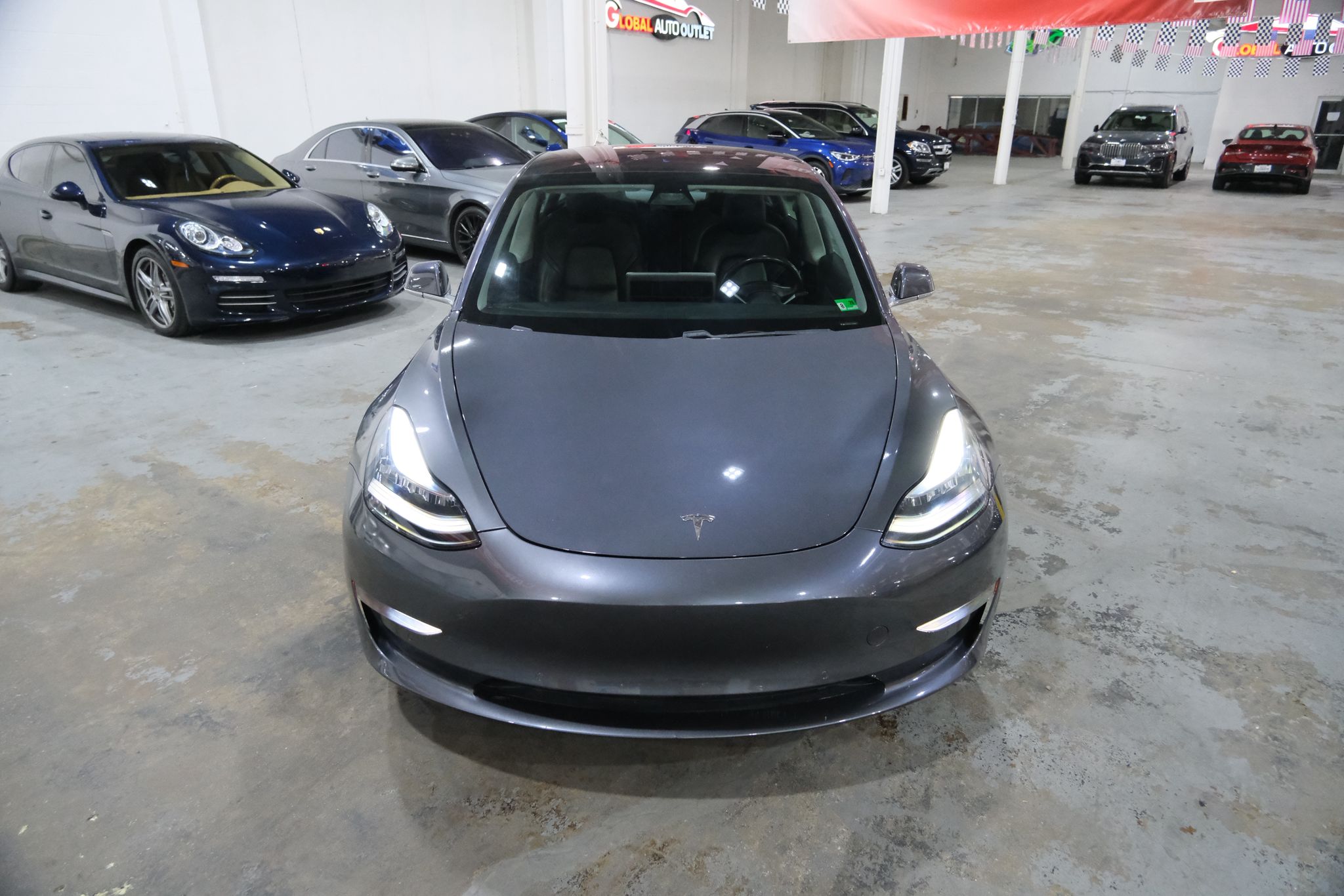 2018 Tesla Model 3 Mid Range photo 3
