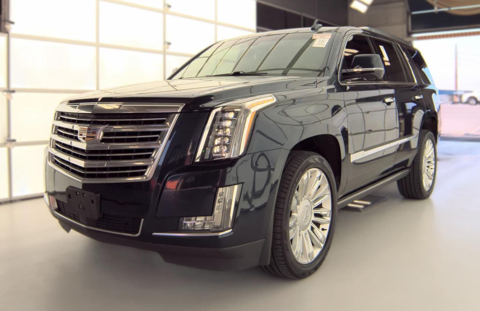2020 Cadillac Escalade AWD Platinum's photo