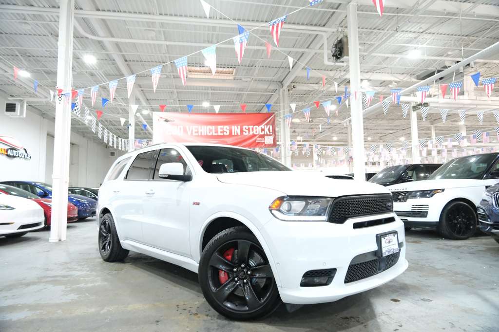 2018 Dodge Durango SRT photo 2