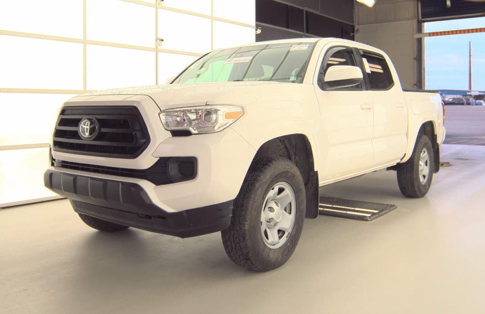 2021 Toyota Tacoma SR Double Cab 4WD V6 Auto Short Bed's photo