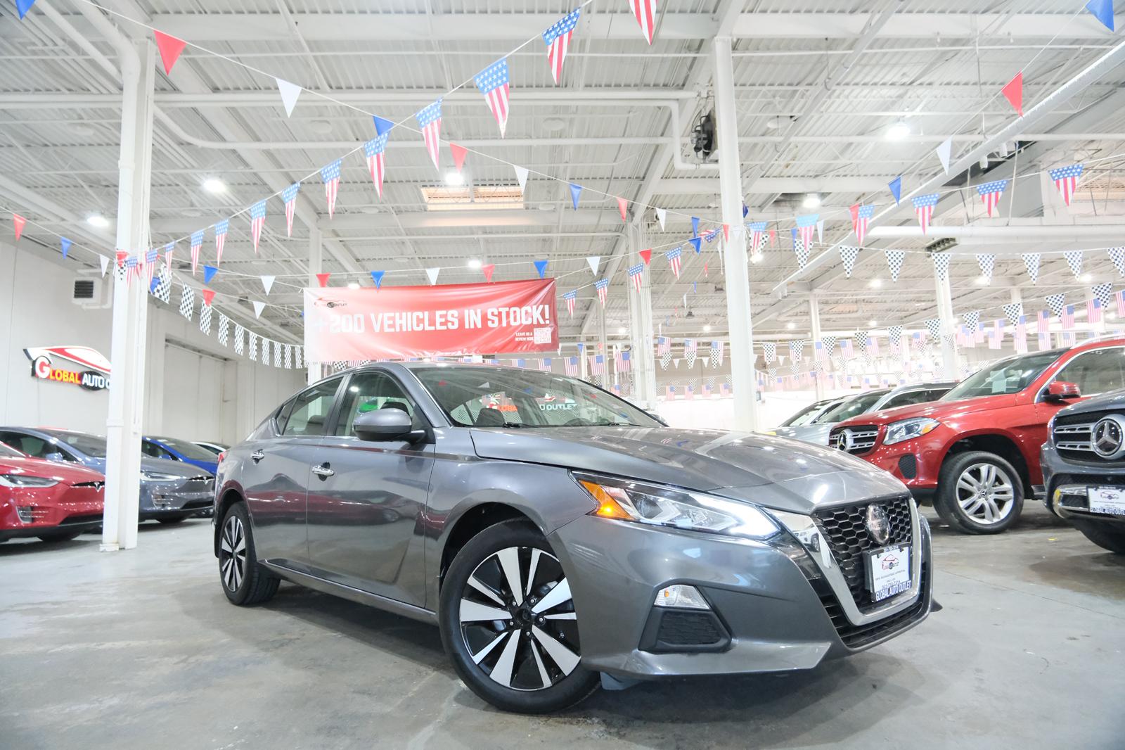 2022 Nissan Altima 2.5 SV photo 2