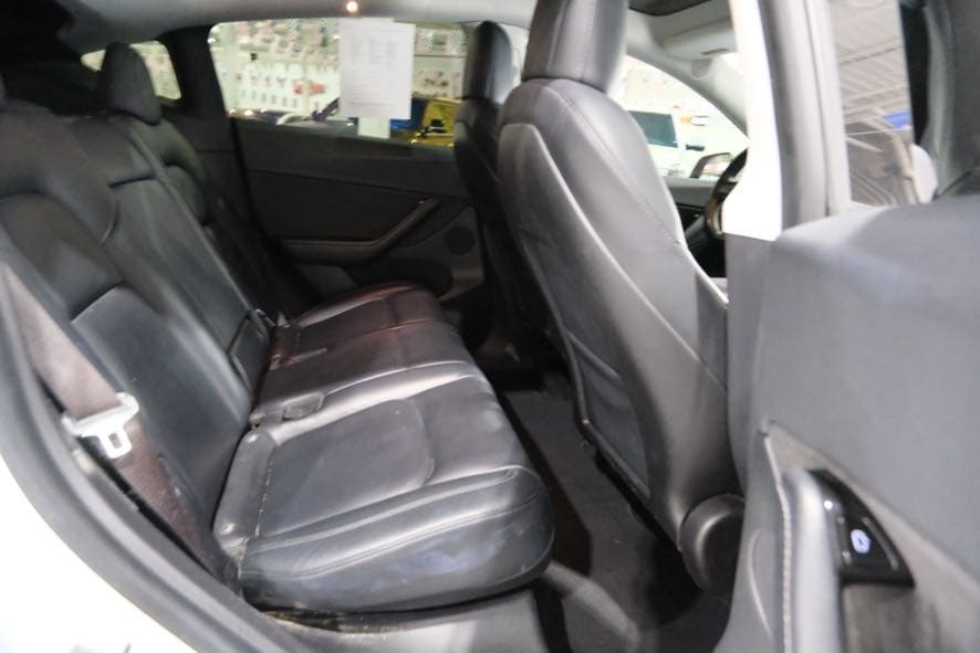 2021 Tesla Model Y Standard Range - Photo 24