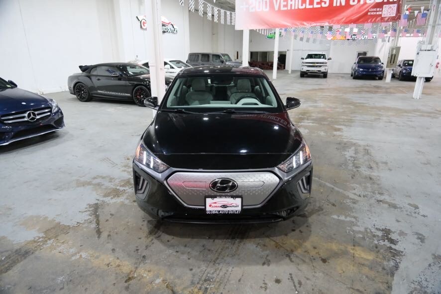 2020 Hyundai Ioniq Electric Limited photo 3