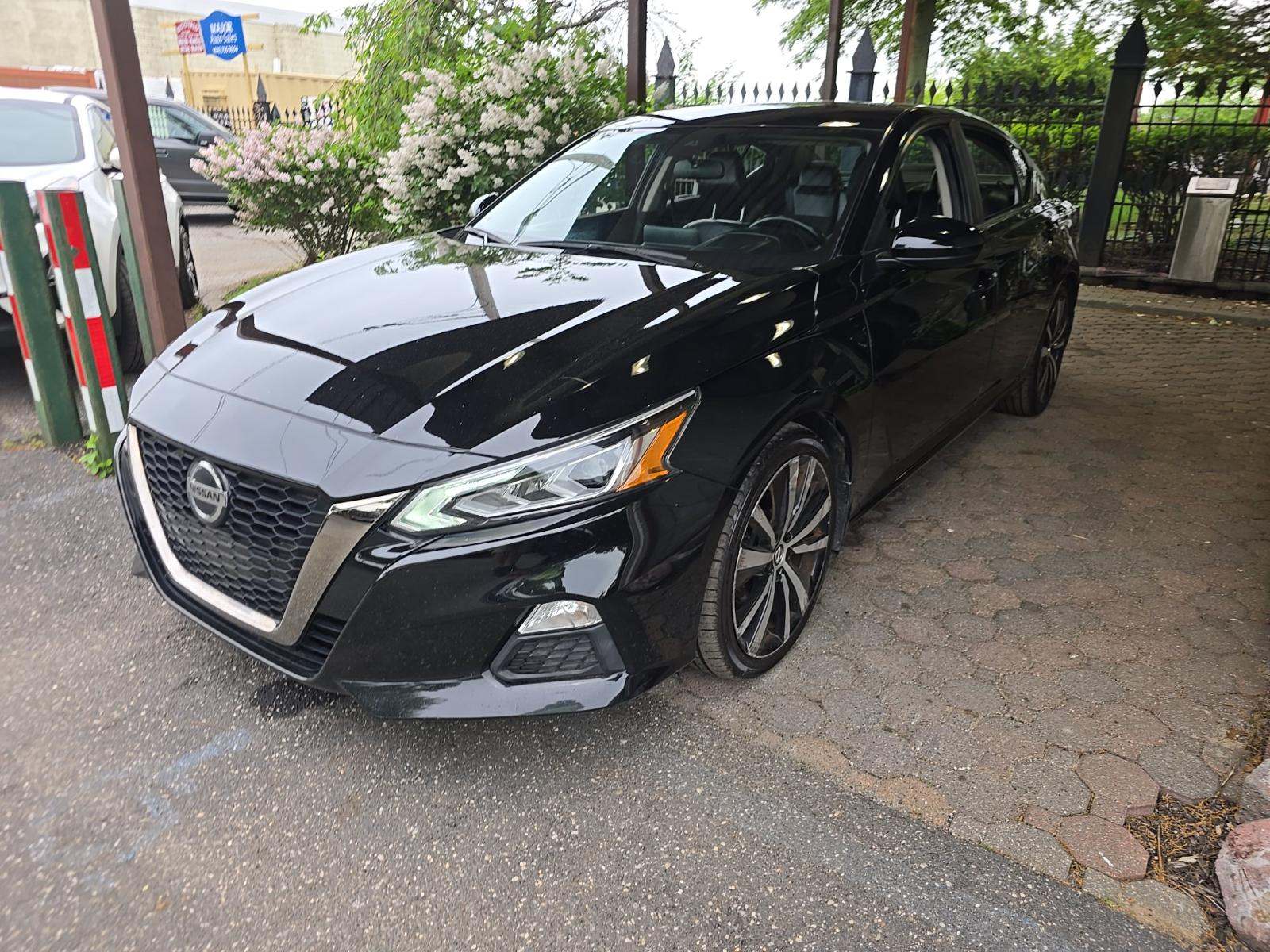 2021 Nissan Altima 2.5 SR's photo