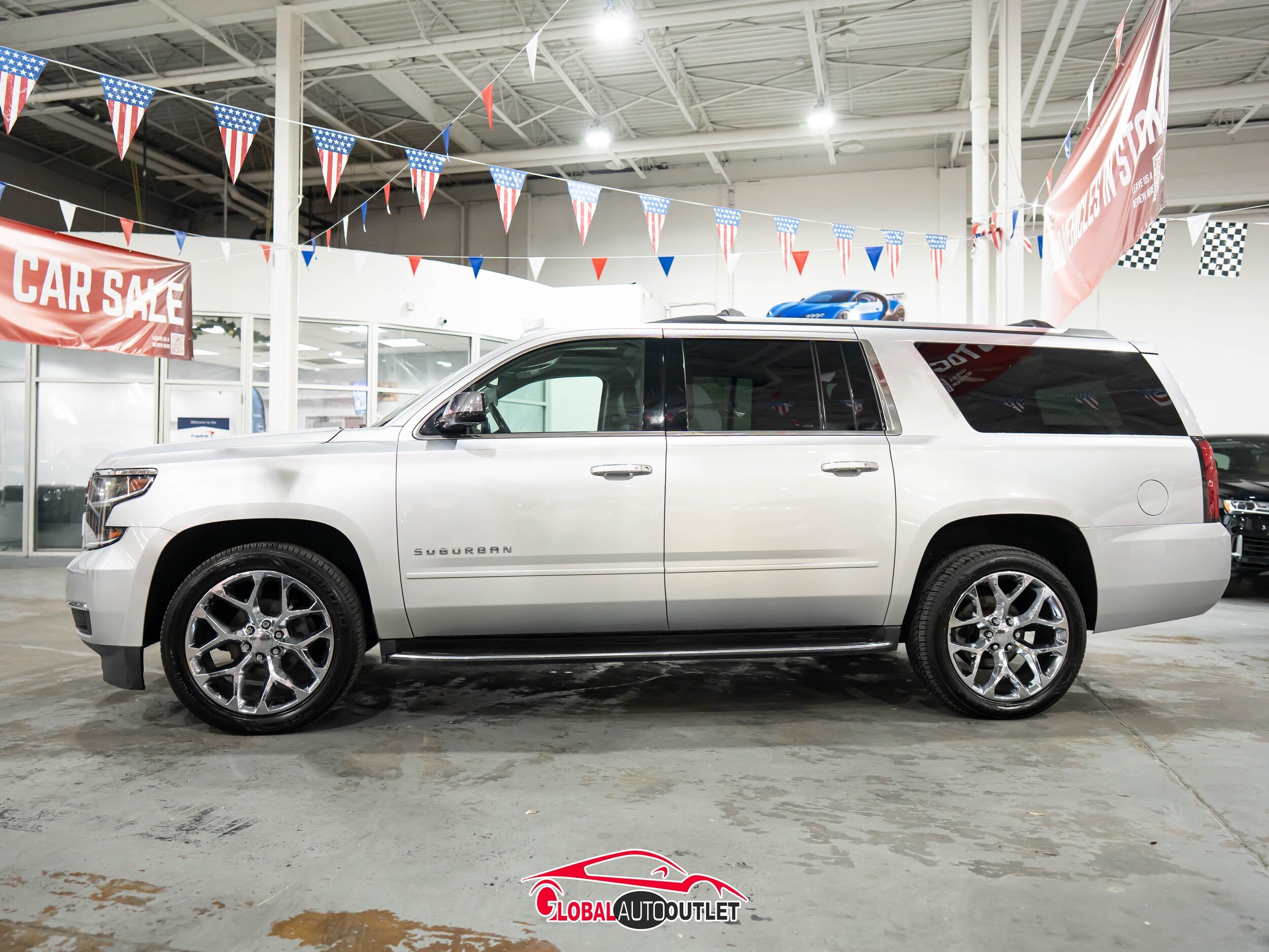 2017 Chevrolet Suburban Premier photo 2