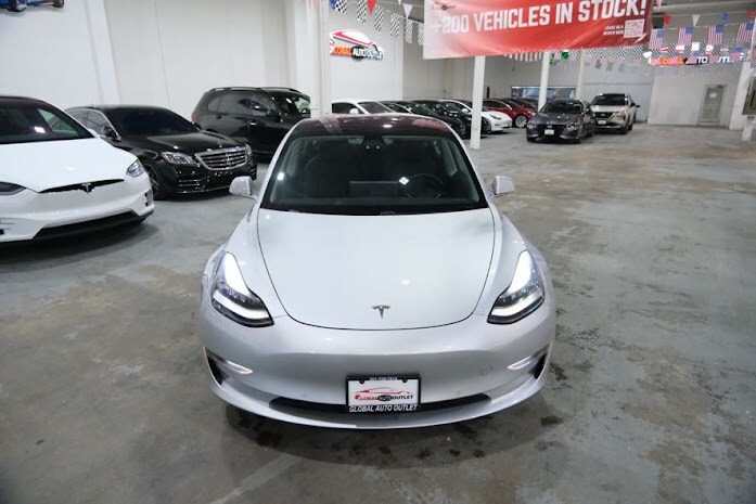 2018 Tesla Model 3 Mid Range photo 3
