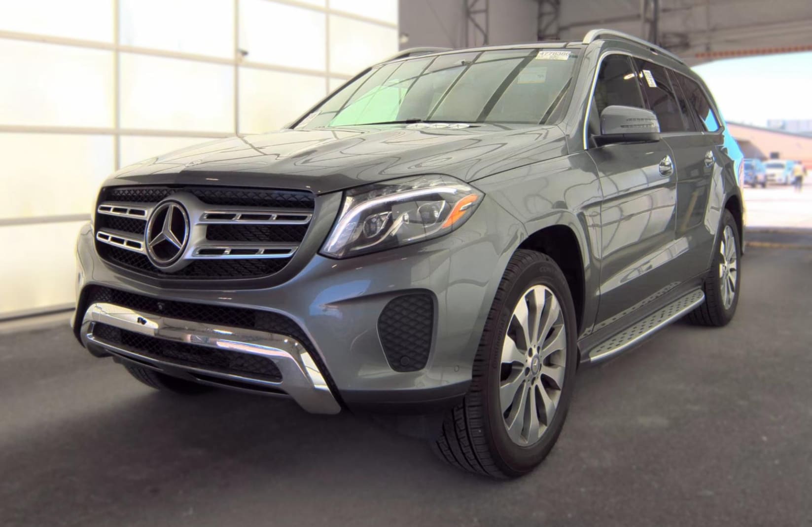 2017 Mercedes-Benz GLS GLS450's photo