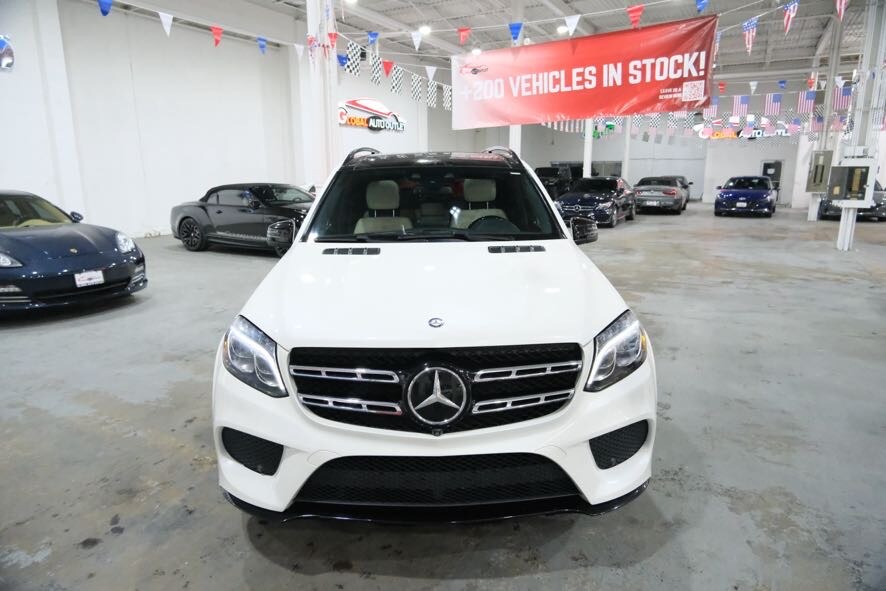 2017 Mercedes Benz GLS 550 4MATIC photo 2