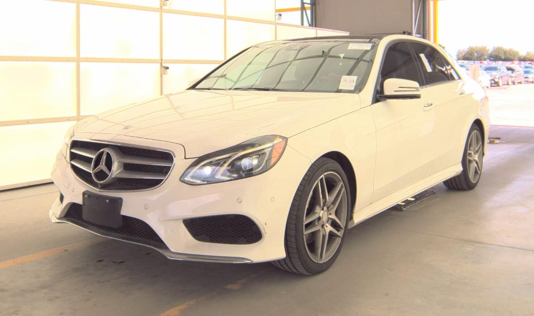 2016 Mercedes-Benz E-Class E400's photo
