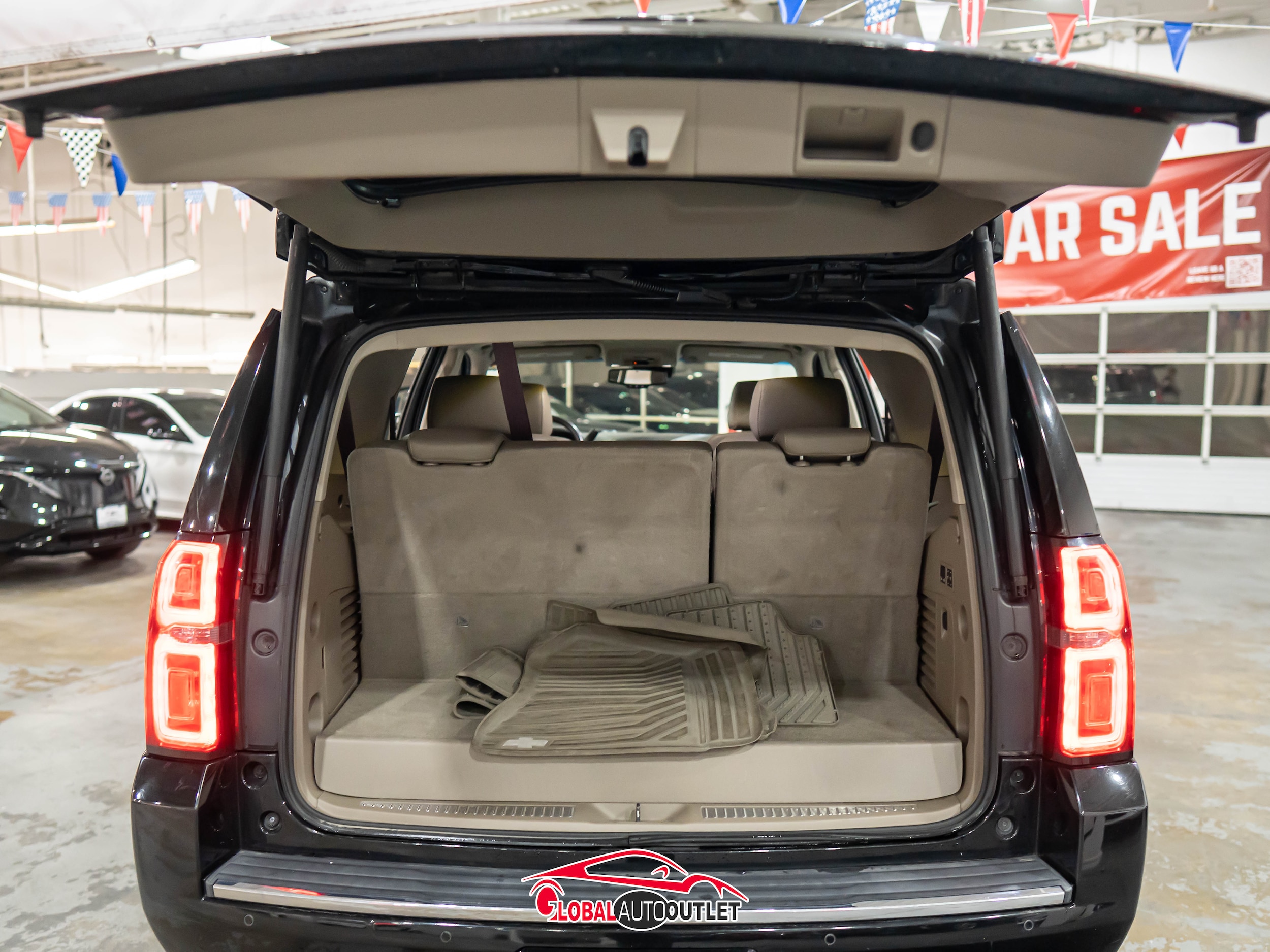 2017 Chevrolet Tahoe Premier - Photo 48