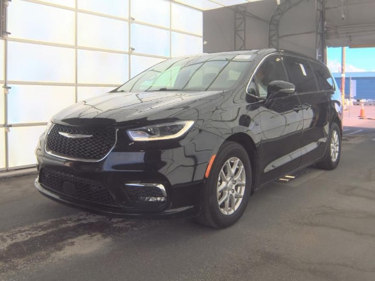 2025 Chrysler Pacifica's photo