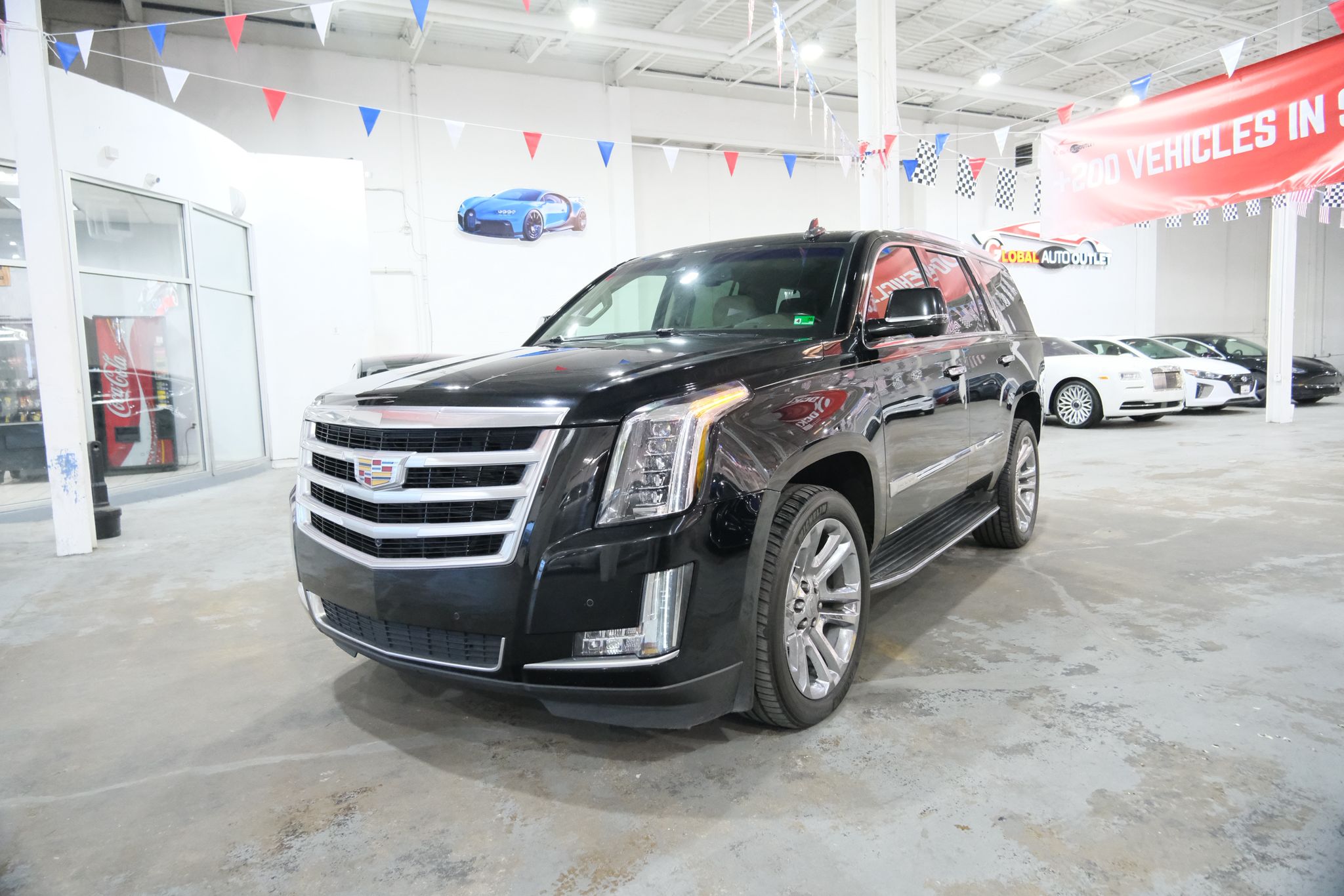 2016 Cadillac Escalade Luxury photo 3