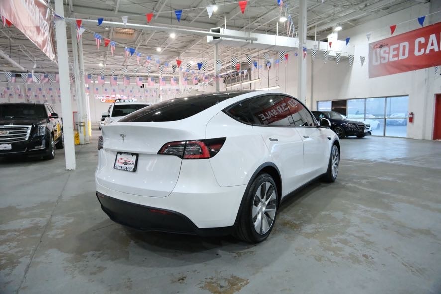 2021 Tesla Model Y Standard Range - Photo 12