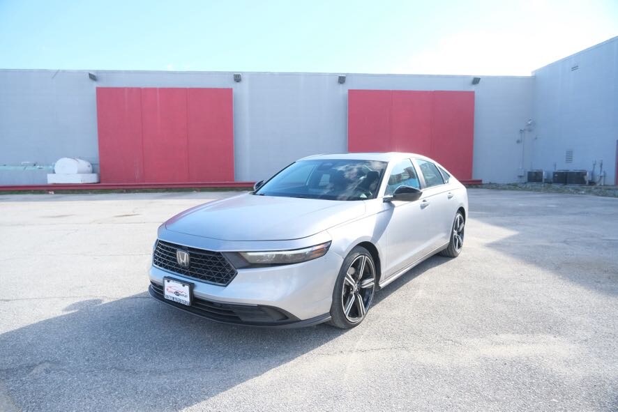 2023 Honda Accord Hybrid Sport photo 3
